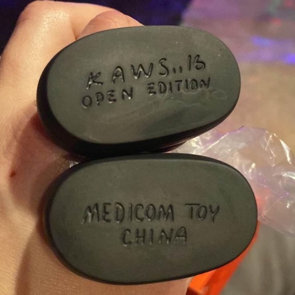 Kaws (Original Fake) Companion Flayed Open Edition - Picture 5 of 5